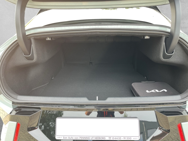 EV4 FASTBACK 81.4 kWh / UPE: 56.210,- / GT-LINE DWP COM CON