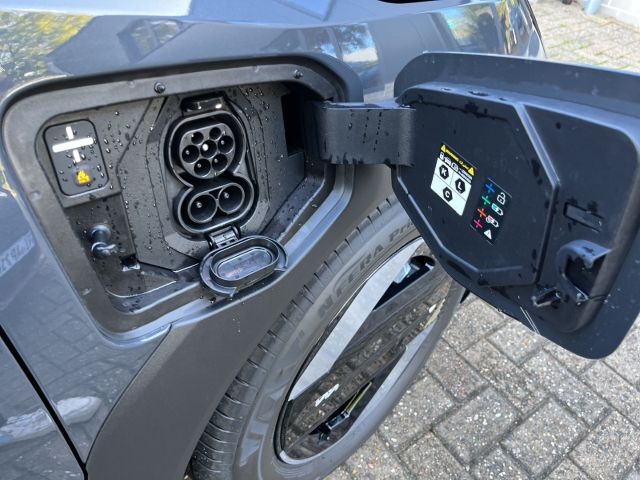 EV4 81.4 kWh / UPE: 53.340,- / EARTH UPG TECH WIC DWP SOUND