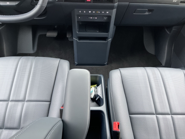 PV5 ELITE 71.2 / UPE: 51.280,- / ACC 360° NAVI LED STANDHZG.