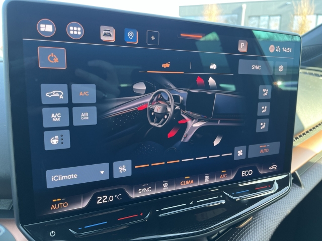 Tavascan Endurance / UPE: 58.850,- / LED KLIMA NAVI ACC BT