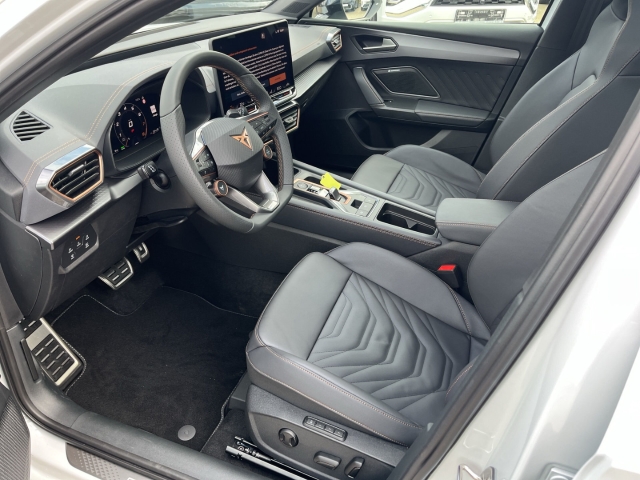 Leon ST VZ PHEV / UPE: 57.920,-  / LEDER KLIMA FULL-LINK