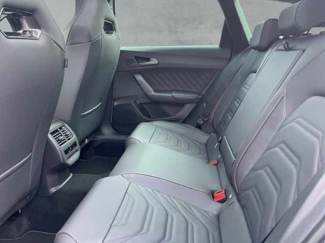 Leon ST VZ PHEV / UPE: 57.920,-  / LEDER KLIMA FULL-LINK