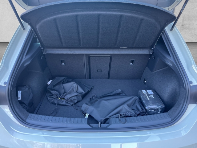 Leon VZ 1.5 PHEV / UPE: 57.260,-  / Matrix-LED Full-Link