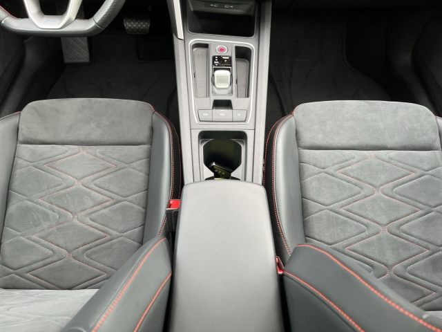 Leon Sportstourer FR 2.0 TDI PANO FULL LINK NAVI MEMORY ACC