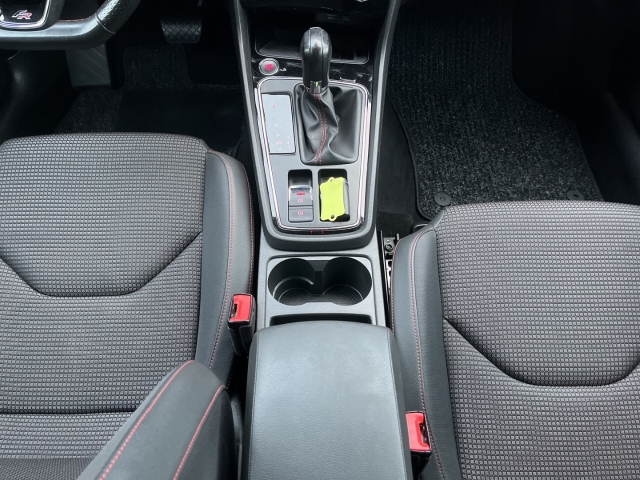 Leon FR 1.5 TSI FULL LINK ACC AMBIENTE LED BT SITZHEIZUNG