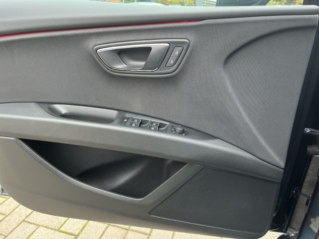 Leon FR 1.5 TSI FULL LINK ACC AMBIENTE LED BT SITZHEIZUNG