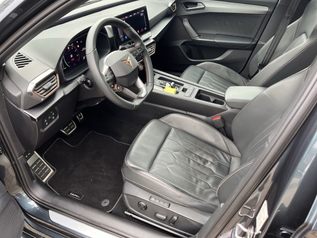 Leon Sportstourer 1.4 e-HYBRID FULL LINK KLIMA BT NAVI ACC