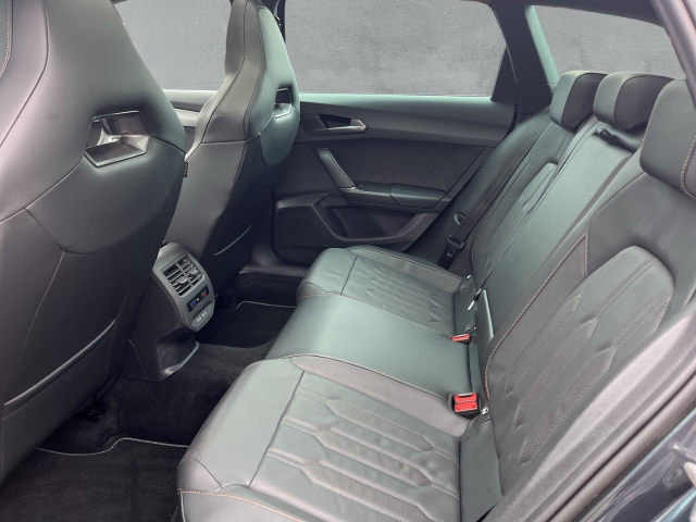 Leon Sportstourer 1.4 e-HYBRID FULL LINK KLIMA BT NAVI ACC
