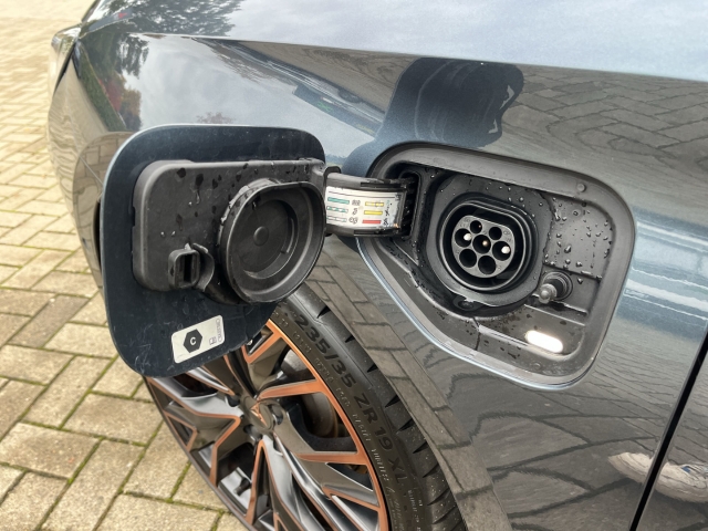 Leon Sportstourer 1.4 e-HYBRID FULL LINK KLIMA BT NAVI ACC
