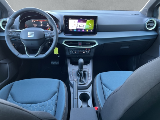 Arona 1.0 TSI ROAD EDIT. / UPE: 36.885,- / AHK LED ACC
