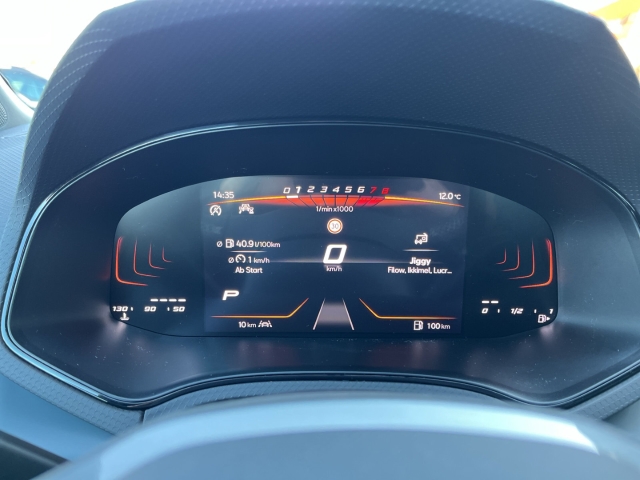 Arona 1.0 TSI ROAD EDIT. / UPE: 36.885,- / AHK LED ACC