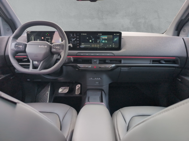 EV2 61-kWh 4S Black-Line / NP: 45.990,-  / 22AC DWP COM