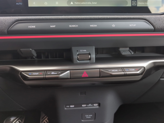 EV2 61-kWh 4S Black-Line / NP: 45.990,-  / 22AC DWP COM