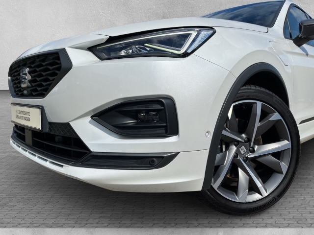 Tarraco FR 1.4 e-HYBRID Panorama AHK-klappbar BT ACC LED