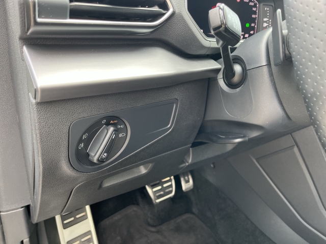 Tarraco FR 1.4 e-HYBRID Panorama AHK-klappbar BT ACC LED