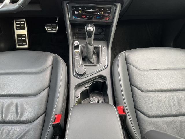 Tarraco FR 1.4 e-HYBRID Panorama AHK-klappbar BT ACC LED